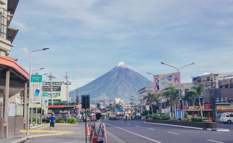 manila to legazpi bus